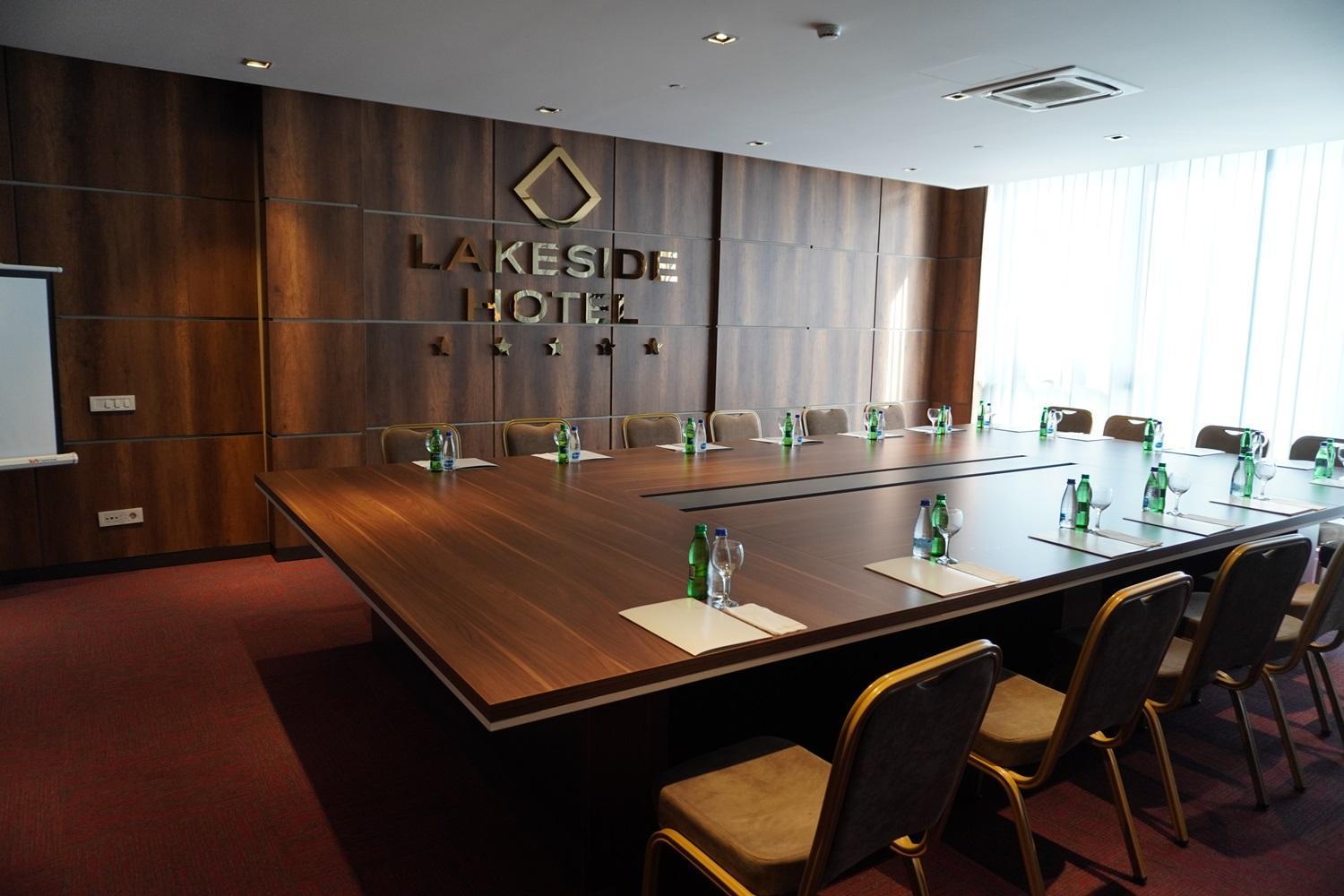 Hotel Lakeside Vermice Extérieur photo
